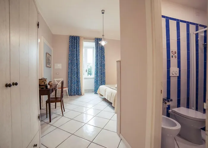 La Tartaruga Bed & Breakfast 4*